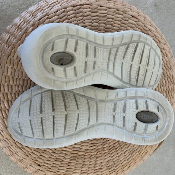 Crocs LiteRide Pacer Women's Size 9 Casual Comfort Sneaker Shoes Stucco Color - Picture 9 of 13